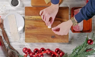 Закуска з беконом і сиром